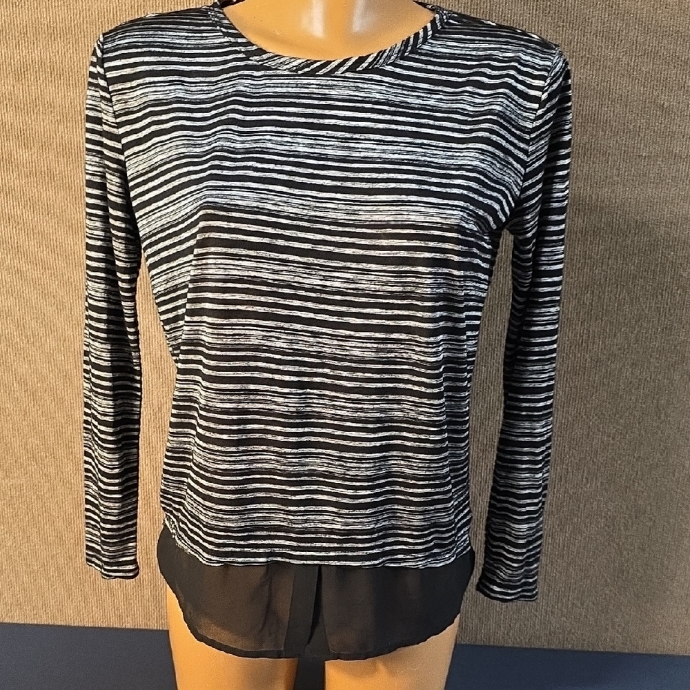 Two by Vince Camuto Black and White Striped Tunic Blouse